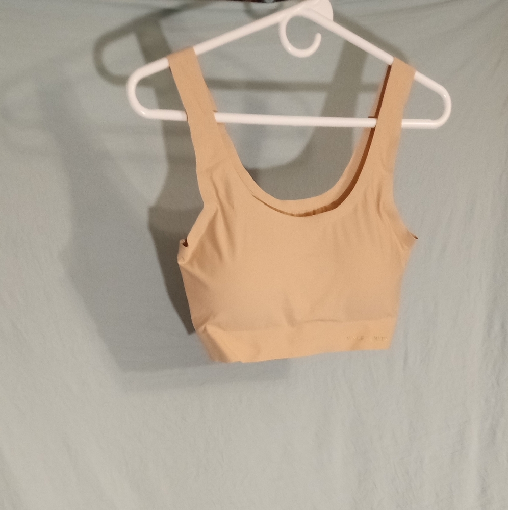 Vince Camuto Tan Seamless Sports Bra Nwot Medium